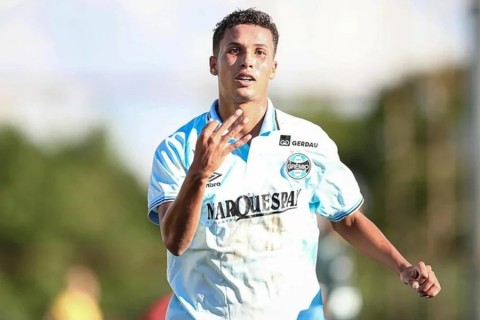 Grêmio: atacante da base é reintegrado após ser afastado por indisciplina