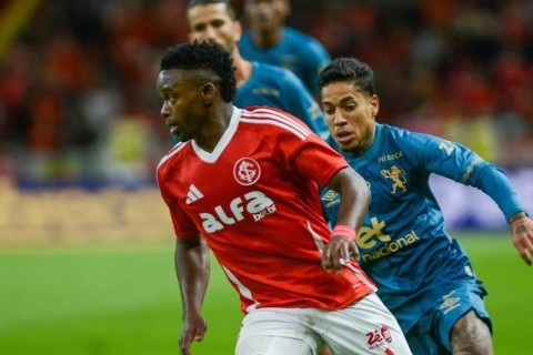 Alan Patrick e Carbonero se juntam à delegação do Inter no Rio de Janeiro
