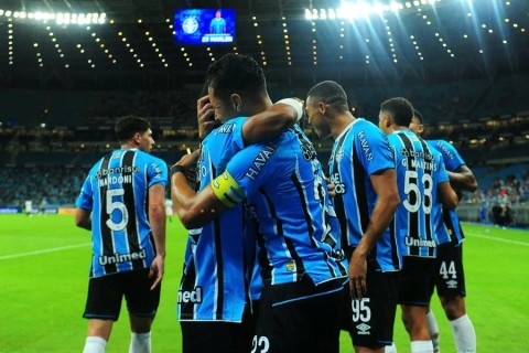 Grêmio vence o Atlético-MG e sobe na tabela de classificação do Brasileirão