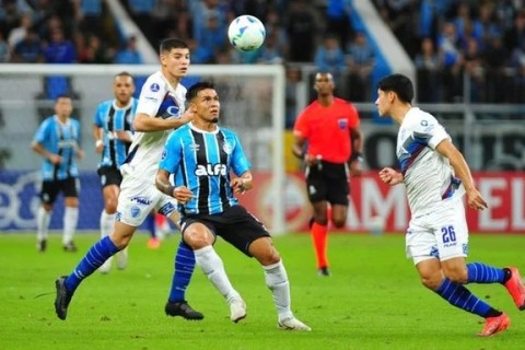 Grêmio empata com o Godoy Cruz e se complica na Copa Sul-Americana