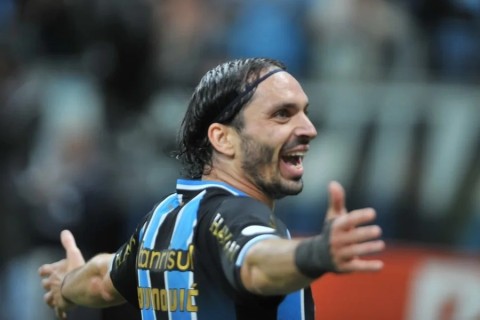 Castro elogia rápida adaptação de Krovinovic e vê Grêmio estável para os próximos desafios de 2026