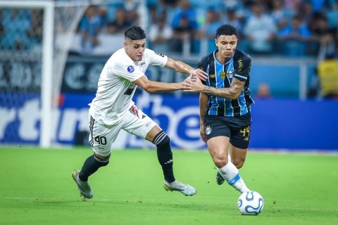 Grêmio: Viery é denunciado por expulsão no Gre-Nal e pode pegar até 12 jogos de suspensão