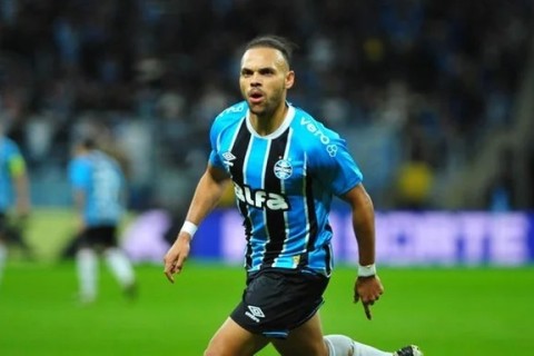 Braithwaite, do Grêmio, no top 5 dos goleadores da temporada