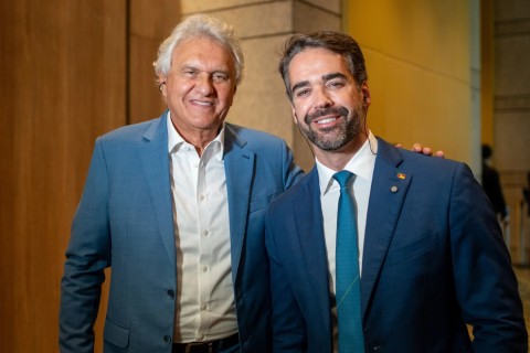 Leite reage a escolha de Caiado como presidenciável pelo PSD