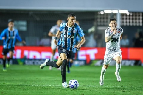 Grêmio encaminha venda de Alysson para o Aston Villa; confira os detalhes.