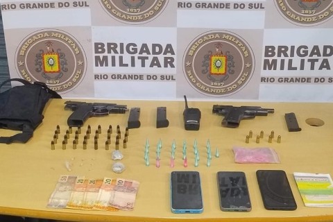 BM prende trio e apreende armas e drogas em Taquari
