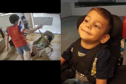 Quem é o menino com paralisia que se mexe pela 1ª vez e emociona irmãozinhos