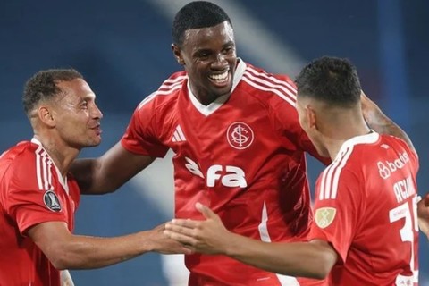 Aposta que deu certo: Ricardo Mathias marca para o Inter e brilha no Uruguai