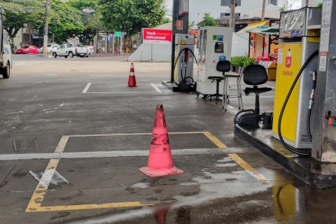 Preço da gasolina varia de R$ 5,76 a R$ 7,29 em raio de 30 km