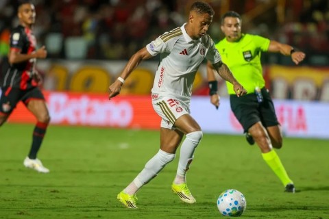 Vitinho destaca atuação do Inter, mas lamenta derrota em Salvador: “Faltou efetividade”
