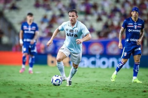 Permanência de Arthur é prioridade no Grêmio em 2026