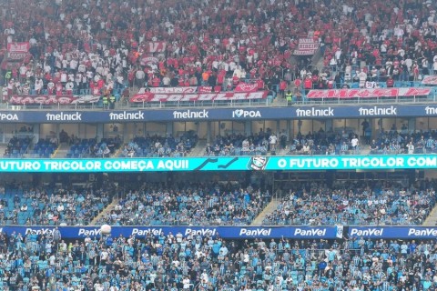 Grêmio suspende sócio acusado de ato racista no Gre-Nal 455