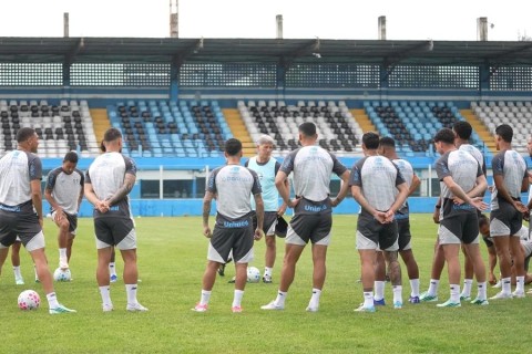 Renato esboça time do Grêmio para enfrentar o Remo
