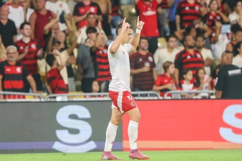 Borré se fortalece no ataque do Inter, mas função pode mudar