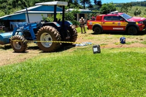Criança de 4 anos morre após cair de trator no Meio-Oeste catarinense