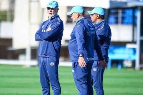 Grêmio terá o retorno de dois titulares para enfrentar o Vitória