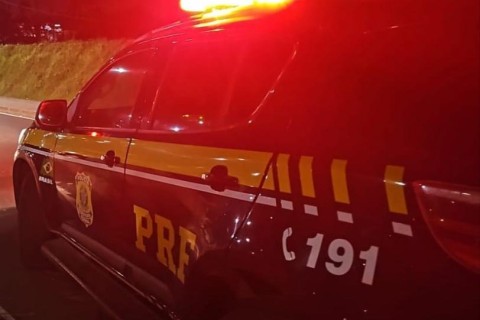 Motociclista morre em colisão com caminhão na BR-386 em Pouso Novo