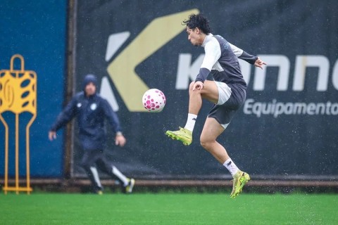 Grêmio seguirá sem atacante contra o Cruzeiro