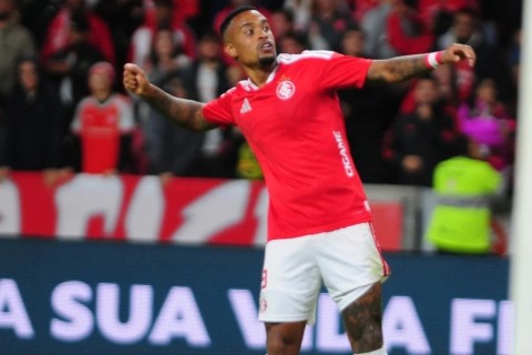 Inter vence e ganha fôlego com protagonismo de Alerrandro e Anthoni