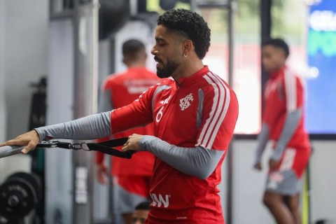 Pezzolano remonta defesa do Inter para duelo decisivo contra o Vasco