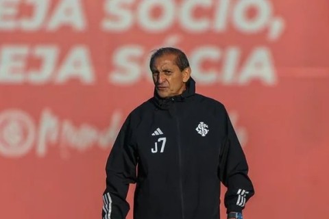 Ramón Díaz ainda busca uma solução para o Inter