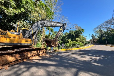 Ponte Baixa é bloqueada para obras de proteção em Estrela