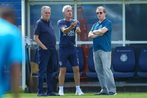 Pelaipe indica prazo para reação do Grêmio com Luís Castro