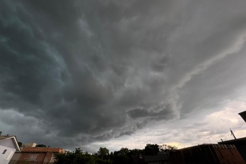 Chuva volumosa pode elevar nível de rios no Vale